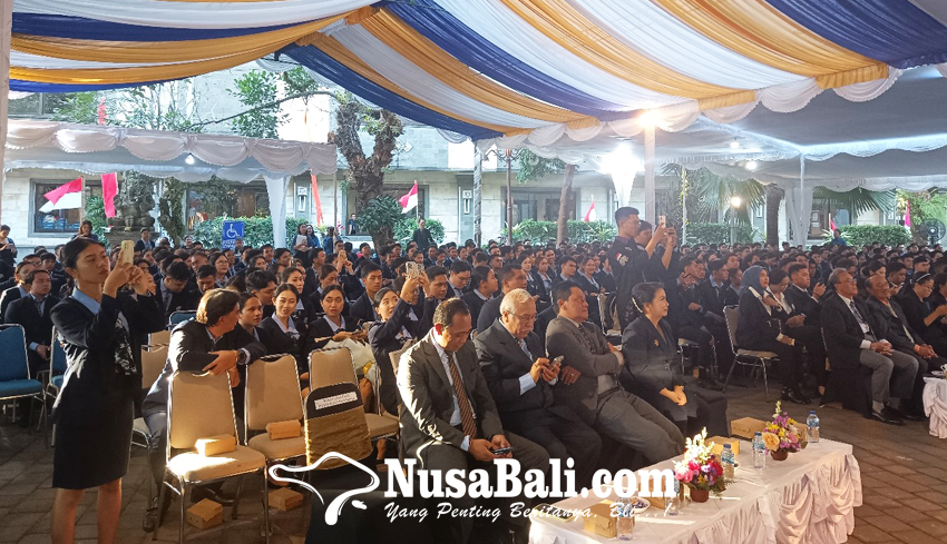 www.nusabali.com-ipbi-dan-spb-lepas-967-calon-wisudawan-siap-hadapi-industri-pariwisata-global