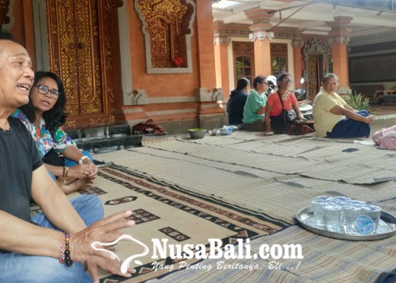 Nusabali.com - rs-prof-ngoerah-otopsi-jenazah-eks-bupati-jembrana-dan-istri