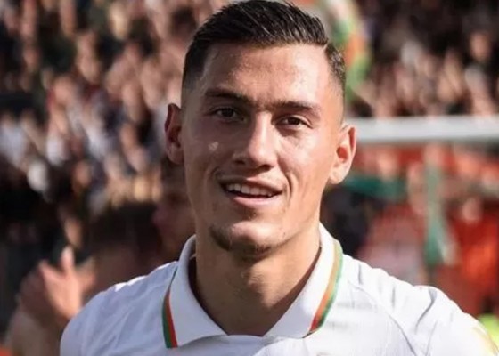 Nusabali.com - idzes-cetak-gol-venezia-kandas