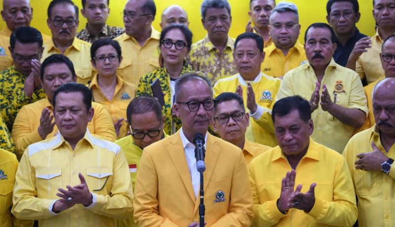 www.nusabali.com-agus-gumiwang-plt-ketua-umum-partai-golkar-rapimnas-dan-munas-20-agustus