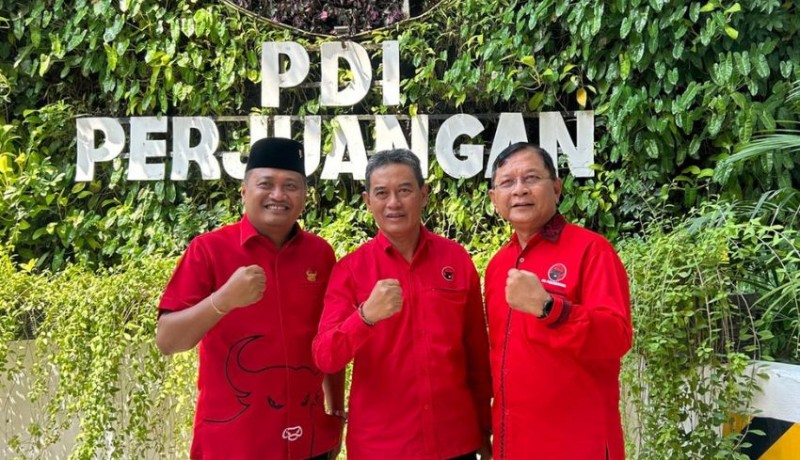 www.nusabali.com-pdi-perjuangan-usung-sutjidra-supriatna-sebagai-pasangan-calon-bupati-dan-wakil-bupati-buleleng