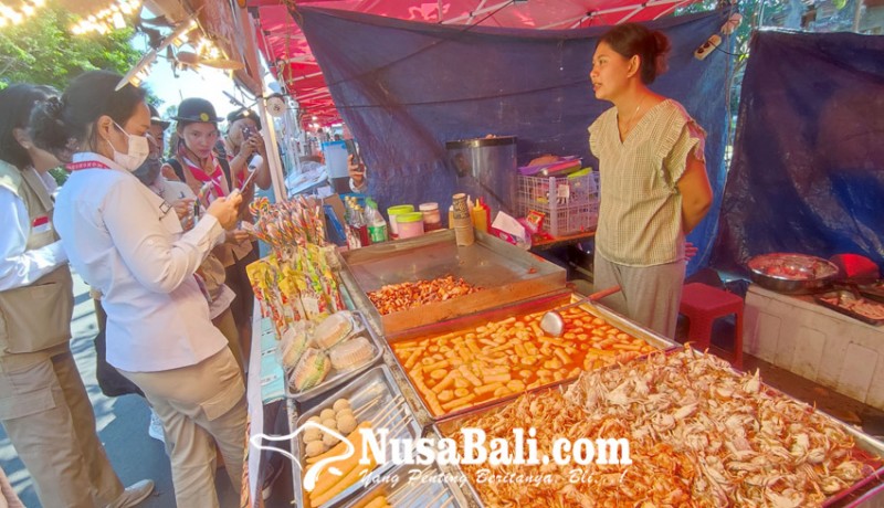 www.nusabali.com-uji-makanan-di-arena-pameran