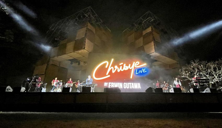 www.nusabali.com-konser-chrisye-live-oleh-erwin-gutawa-perpaduan-nostalgia-dan-teknologi-di-mega-festival-indonesia-bertutur-2024