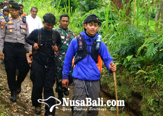 Nusabali.com - kelaparan-pendaki-gunung-agung-tersesat