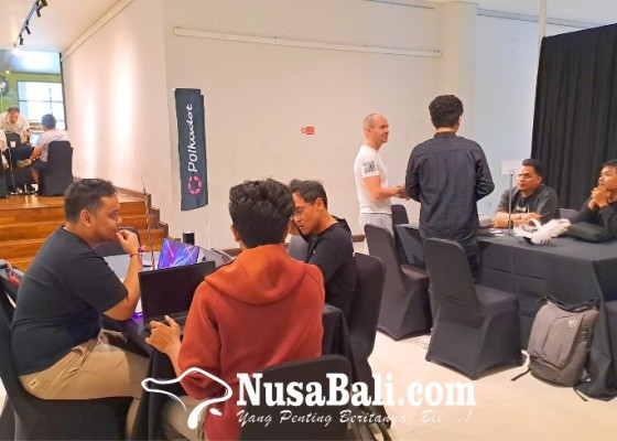 Nusabali.com - para-hacker-kumpul-di-denpasar-selesaikan-tantangan-polkadot-championship-dalam-24-jam