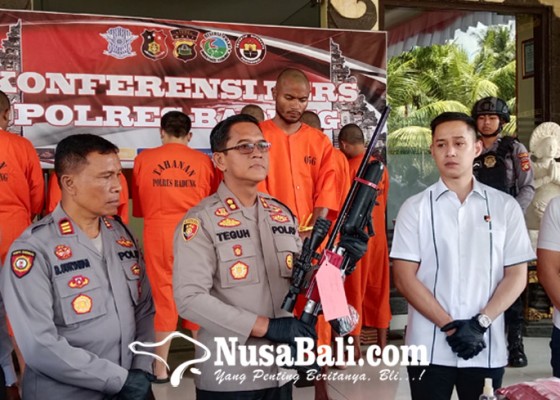 Nusabali.com - pelaku-penembakan-di-rumah-anggota-dprd-ditangkap