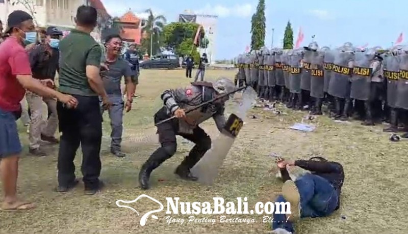 www.nusabali.com-polres-klungkung-simulasi-pengamanan-konflik