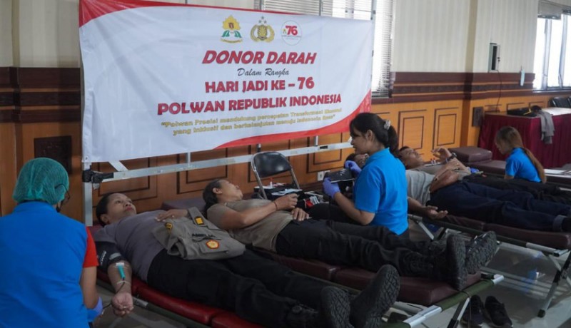 www.nusabali.com-puluhan-presonel-polresta-denpasar-ikut-donor-darah