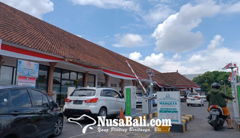 www.nusabali.com-rsud-wangaya-larang-pegawai-bawa-mobil