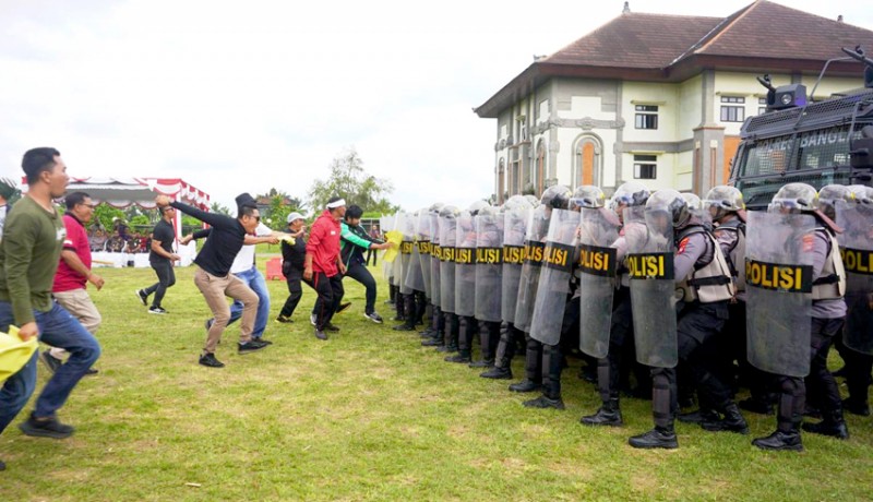 www.nusabali.com-polres-bangli-gelar-simulasi-pengamanan-pilkada