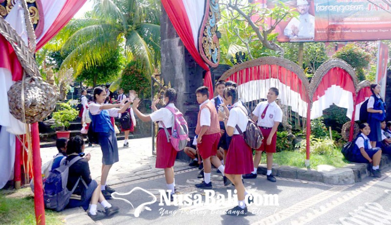 www.nusabali.com-22-smpn-di-karangasem-bermasalah-dapodik