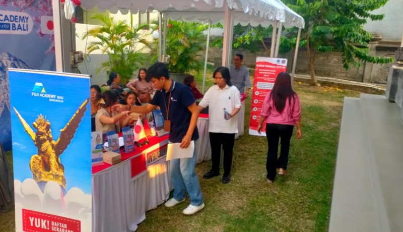 www.nusabali.com-buka-job-fair-disnaker-harap-pengangguran-di-buleleng-berkurang