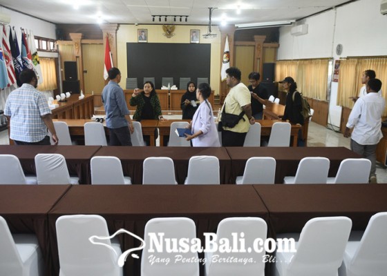 Nusabali.com - kpu-bali-terima-jadwal-pendaftaran-koster-giri