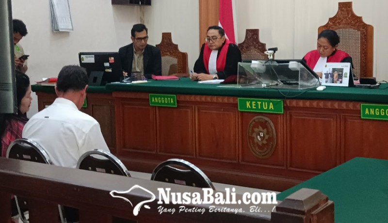 www.nusabali.com-bule-chili-dituntut-16-bulan-bui-pukul-petugas-bea-cukai