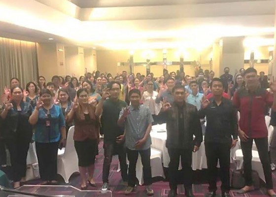 Nusabali.com - kpa-bali-pertemukan-para-konselor-untuk-tingkatkan-layanan-vct-hiv