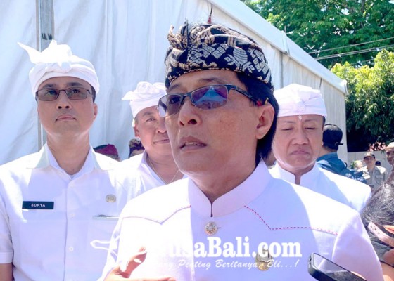 Nusabali.com - bupati-giri-prasta-setujui-moratorium-pembangunan-vila