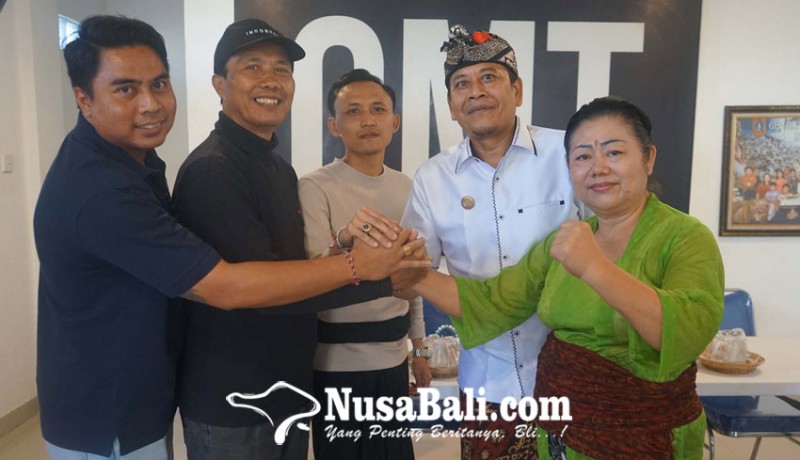 www.nusabali.com-senior-pdip-karangasem-nyoman-winata-balik-arah