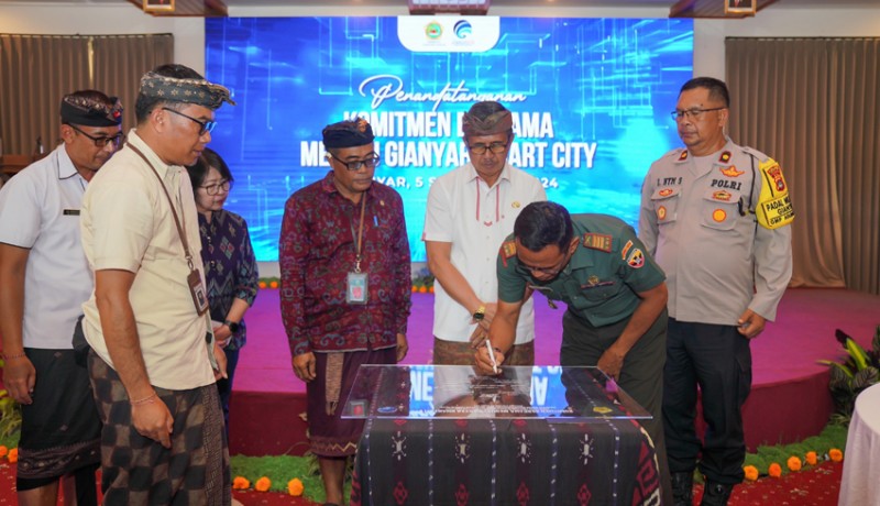 www.nusabali.com-sekda-gianyar-tutup-tahapan-penyusunan-masterplan-smart-city