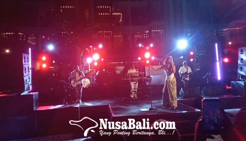 www.nusabali.com-indra-lesmana-dan-eva-celia-jadi-bintang-o-beach-music-festival-2024