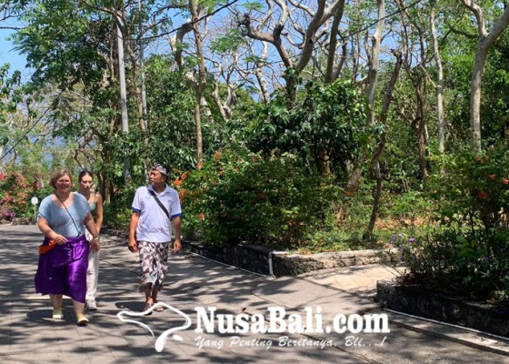 Nusabali.com - pengunjung-dtw-uluwatu-ditargetkan-12-juta