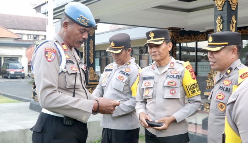 www.nusabali.com-propam-polda-periksa-kedisiplinan-personel-polres-klungkung