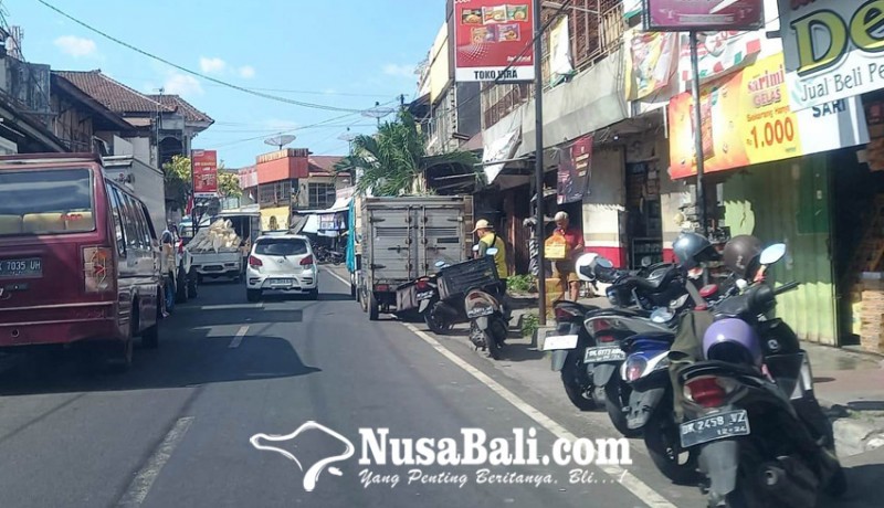 www.nusabali.com-bikin-resah-warga-keluhkan-arogansi-oknum-tukang-parkir-di-seririt