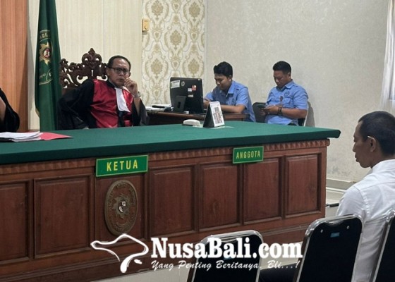 Nusabali.com - jpu-tuntut-bebas-nyoman-sukena