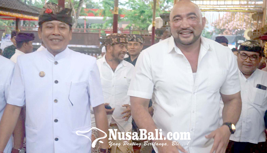 www.nusabali.com-cagub-de-gajah-disambut-bacalon-bupati-gus-par