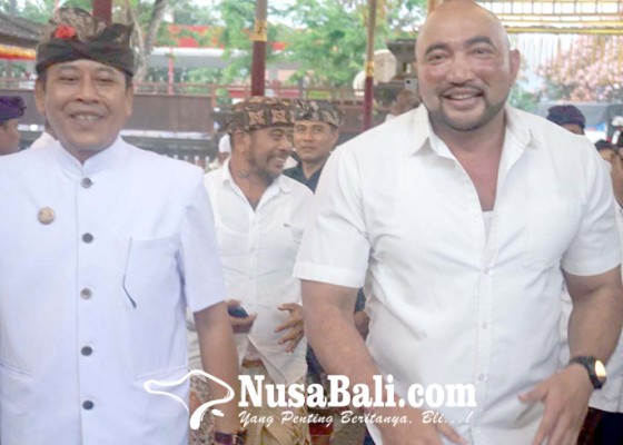 Nusabali.com - cagub-de-gajah-disambut-bacalon-bupati-gus-par