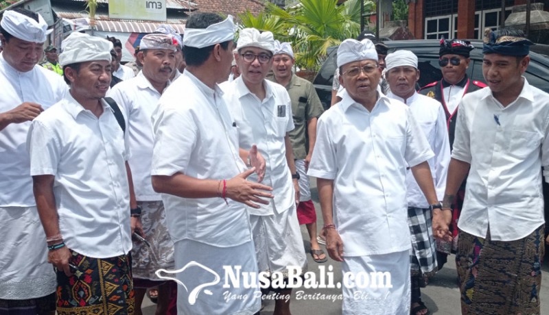 www.nusabali.com-koster-bagi-tugas-dengan-giri-prasta