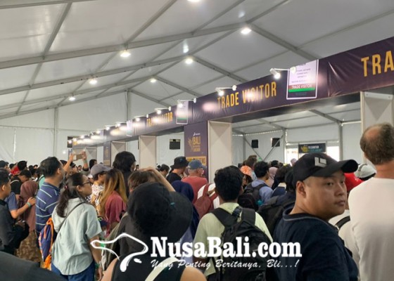 Nusabali.com - dinilai-sukses-bali-international-airshow-bias-2024-dipadati-5300-pengunjung-bisnis