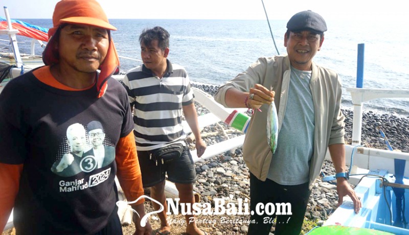 www.nusabali.com-gus-par-awali-kampanye-di-2-pasar-dan-borong-hasil-tangkapan-nelayan