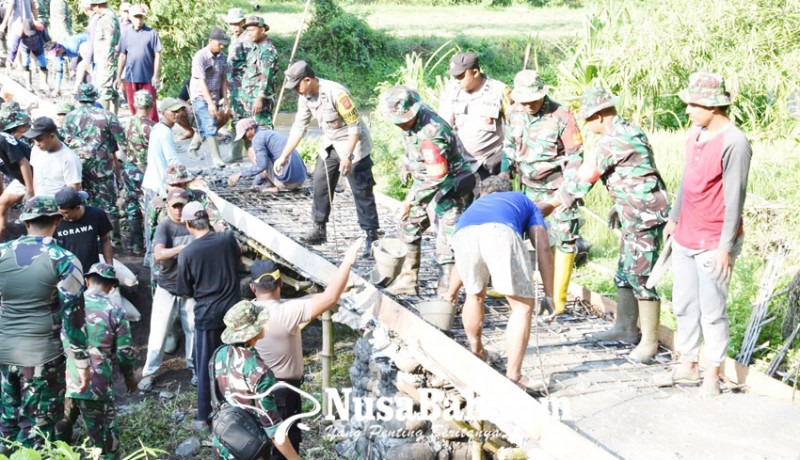 www.nusabali.com-kodim-1609buleleng-bangun-jembatan