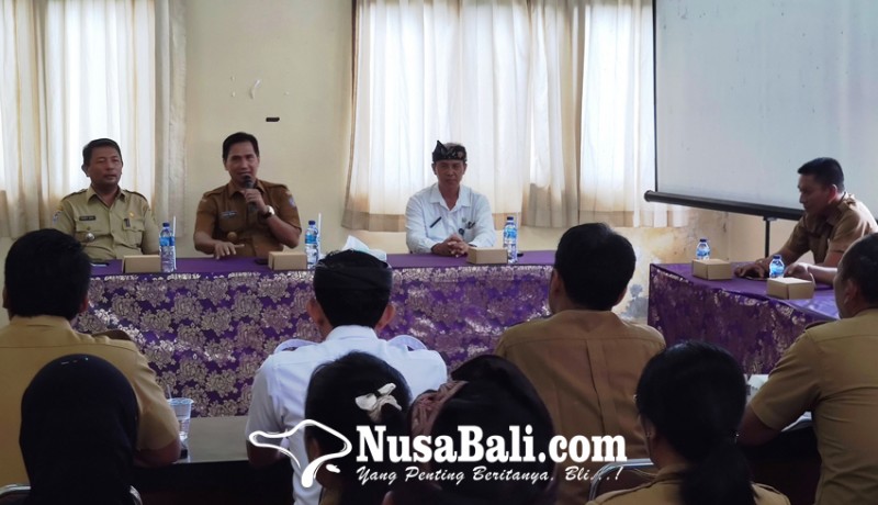 www.nusabali.com-pjs-sukra-negara-minta-asn-dan-perangkat-desa-ikrarkan-netralitas