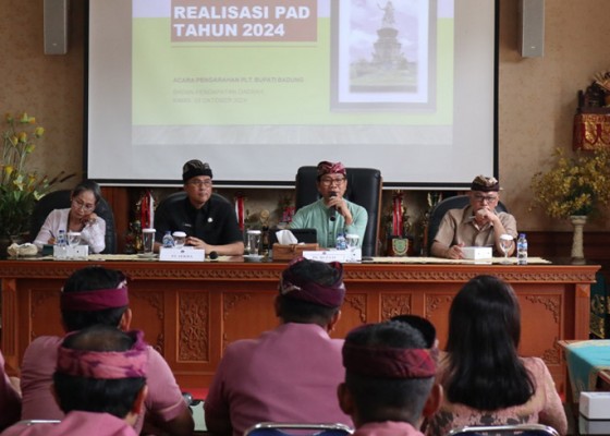 Nusabali.com - plt-bupati-badung-pimpin-rakor-dengan-jajaran-bapenda