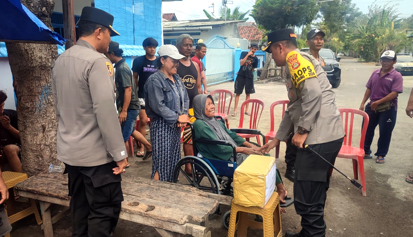 Minggu Kasih, Polres Bantu Lansia Lumpuh