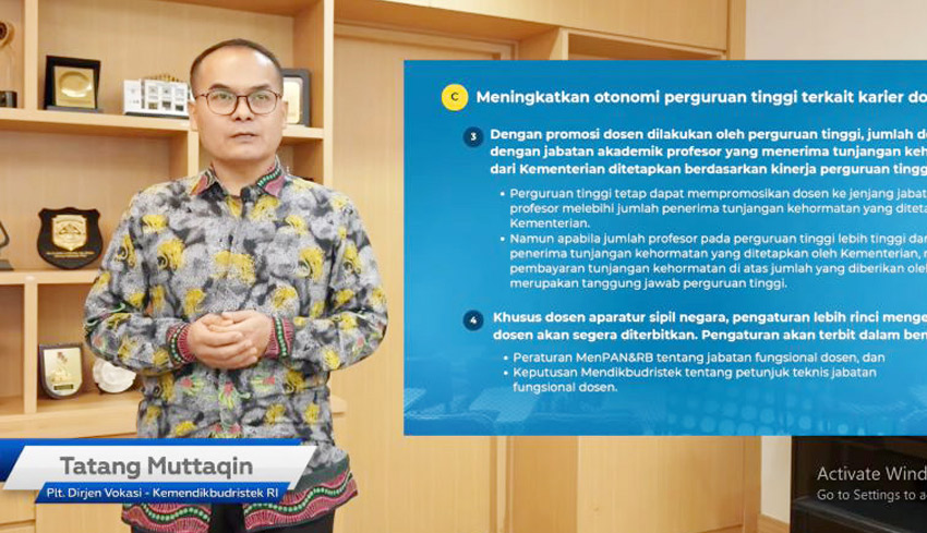 Pemerintah Keluarkan Permendikbud Atur Gaji dan Tunjangan Dosen