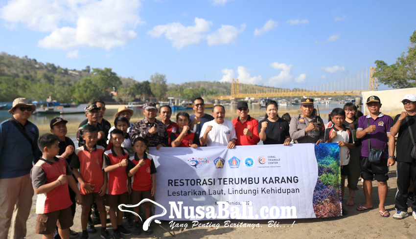 www.nusabali.com-pj-bupati-pimpin-beach-clean-up-coral-planting-dan-pelepasan-tukik