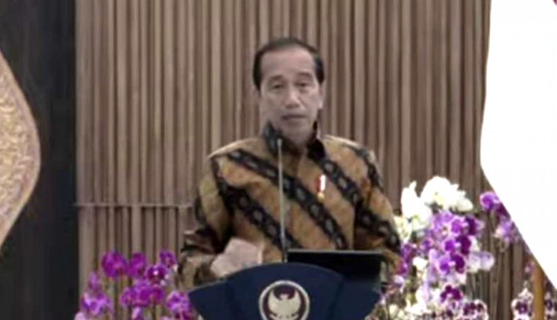 www.nusabali.com-jokowi-cerita-tingkat-kepuasan-publik-melorot-saat-potong-subsidi-bbm