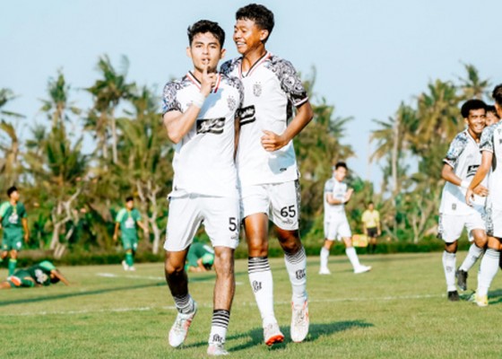 Nusabali.com - brace-gung-dwi-libas-persebaya-u-20