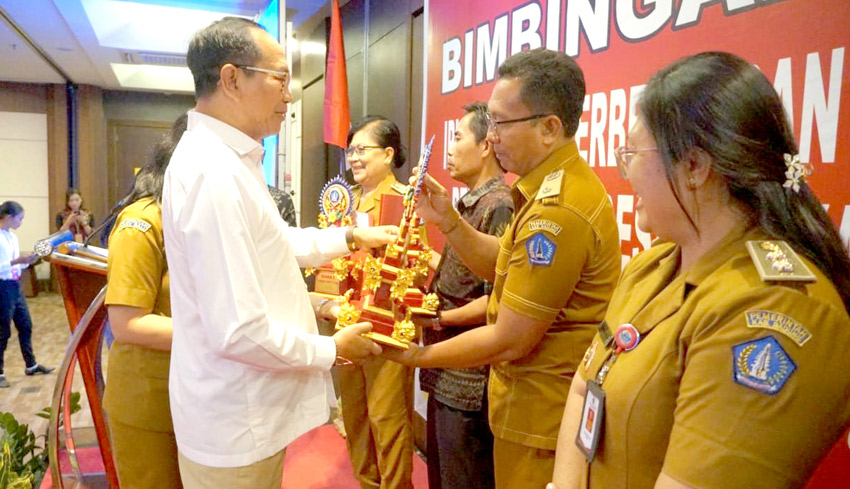 Tingkatkan Literasi, Suiasa Buka Bimtek IPLM dan TGM