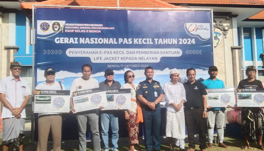 KSOP Benoa Serahkan 156 e-Pas Kecil untuk Nelayan Bali