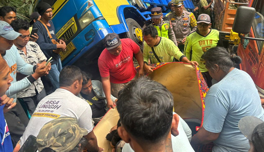 Tragis, Siswi SMP Tewas Terseret Truk Ngatrek