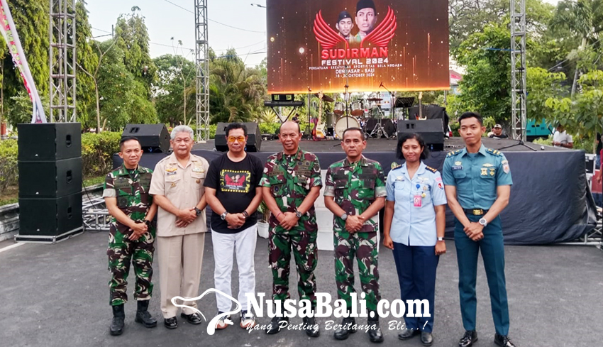 www.nusabali.com-1000-pelajar-pecahkan-rekor-muri-dalam-sudirman-festival