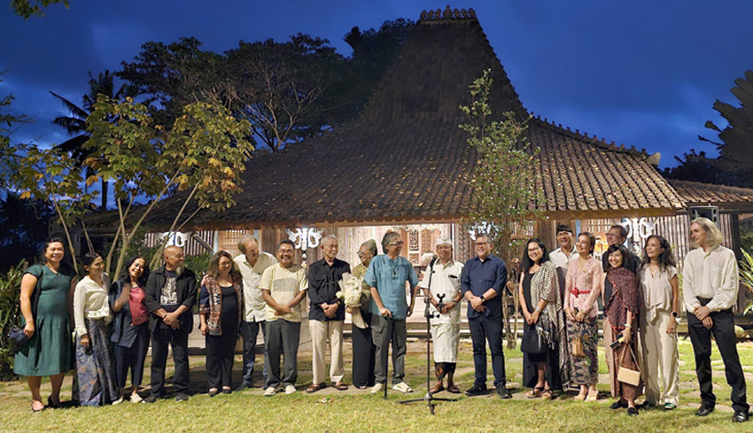 www.nusabali.com-butet-kertaredjasa-gelar-pameran-tunggal-eling-lan-waspada-di-ubud-gianyar