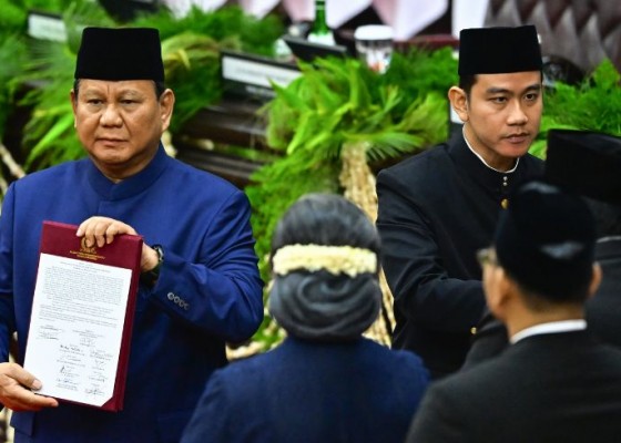 Nusabali.com - makna-di-balik-busana-adat-betawi-dikenakan-prabowo-dan-gibran