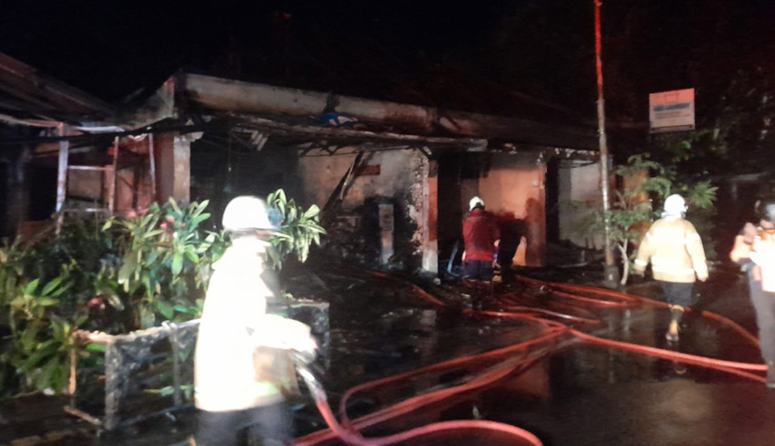 Tiga Tempat Usaha di Nusa Dua Hangus Terbakar