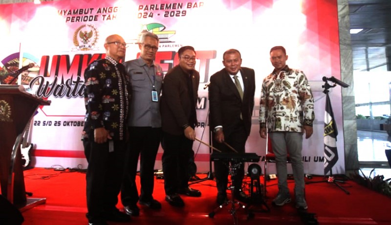 www.nusabali.com-wartawan-parlemen-gelar-umkm-fest