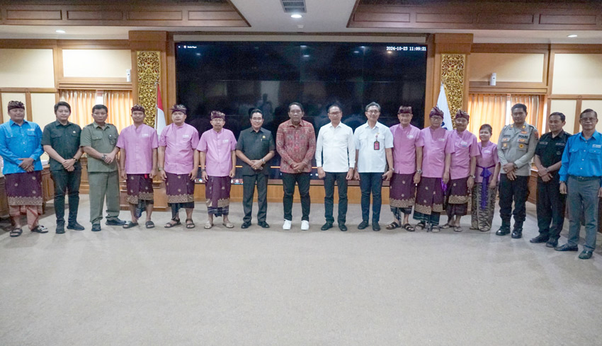 Plt Bupati Hadiri Pelantikan Pengurus SMSI Kabupaten Badung