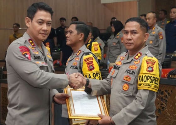 Nusabali.com - kapolda-bali-resmikan-satpam-obvid-polres-badung-dan-gianyar